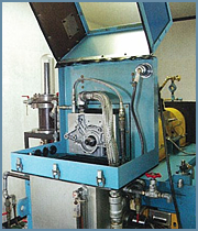 オイルポンプ性能試験機